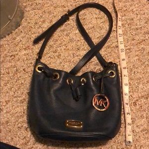 Navy drawstring Michael Kors crossbody